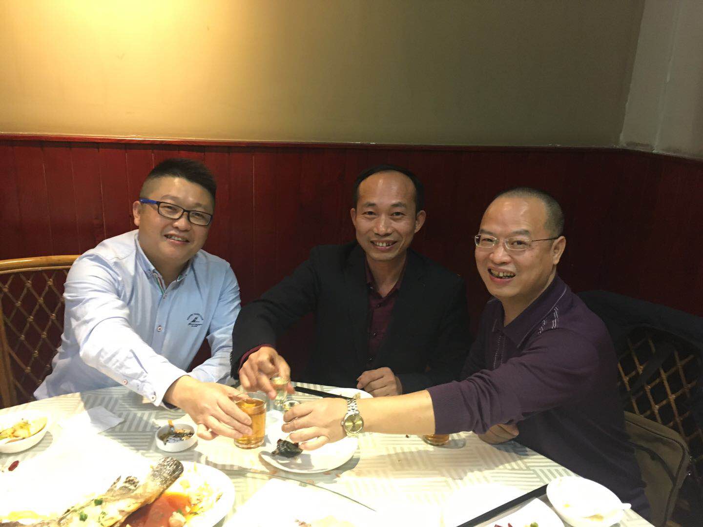 江西贛州代理商——何總 江西贛州代理商——何總